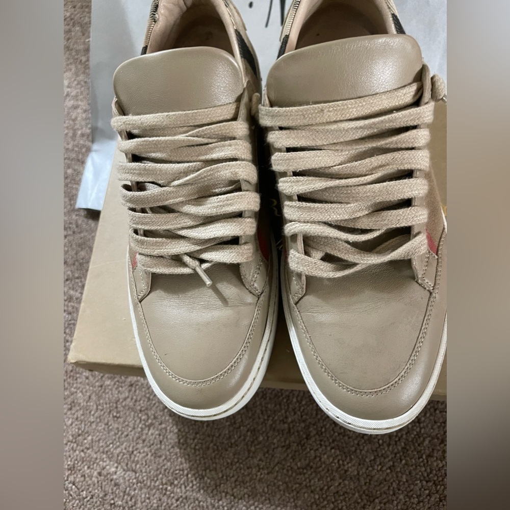 Authentic Burberry Salmond check leather sneakers